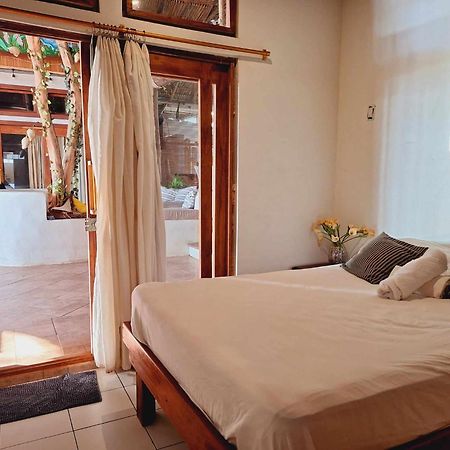 Sirena Surf Lodge Miramar Nicaragua Bagian luar foto