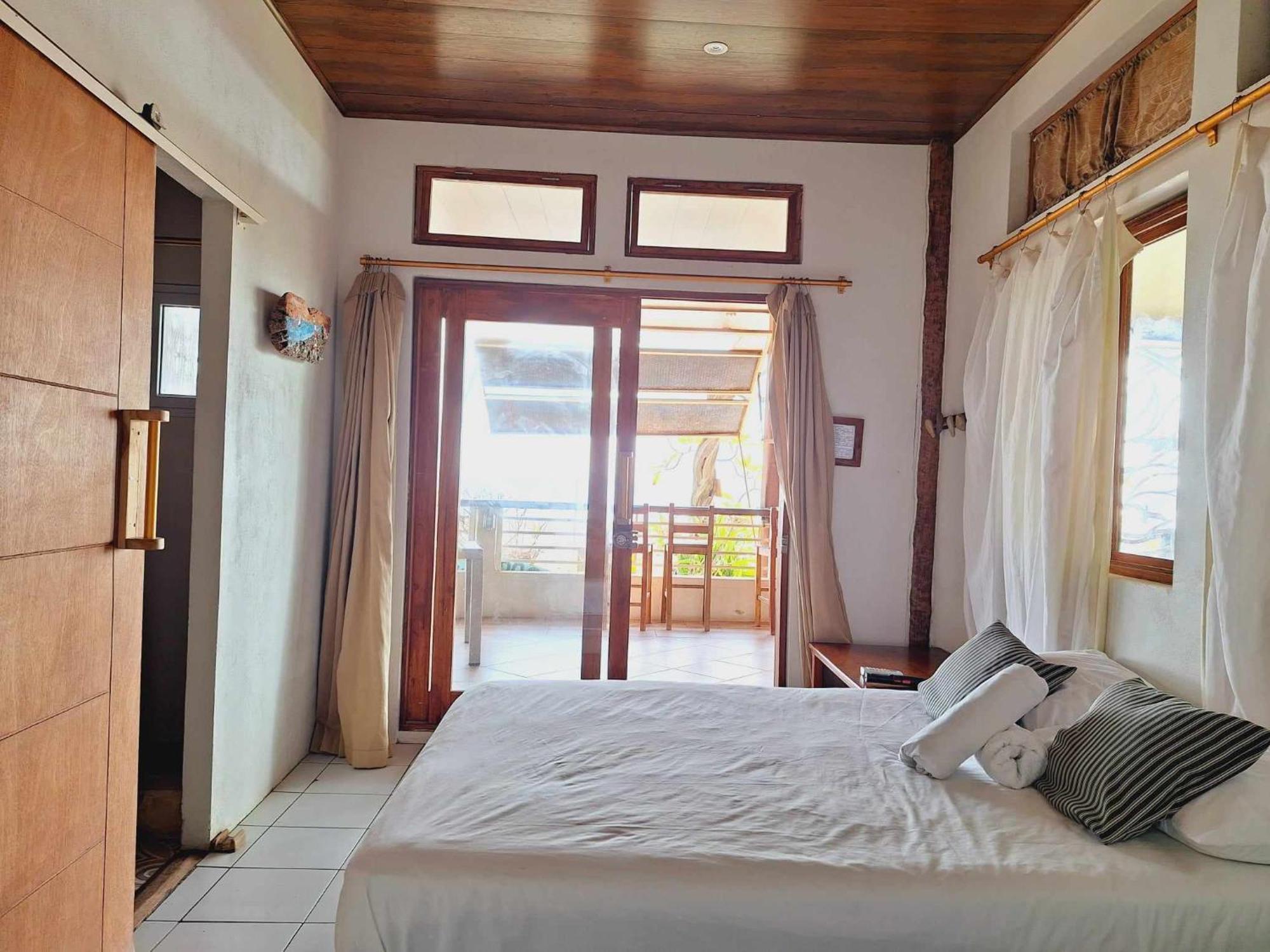 Sirena Surf Lodge Miramar Nicaragua Bagian luar foto