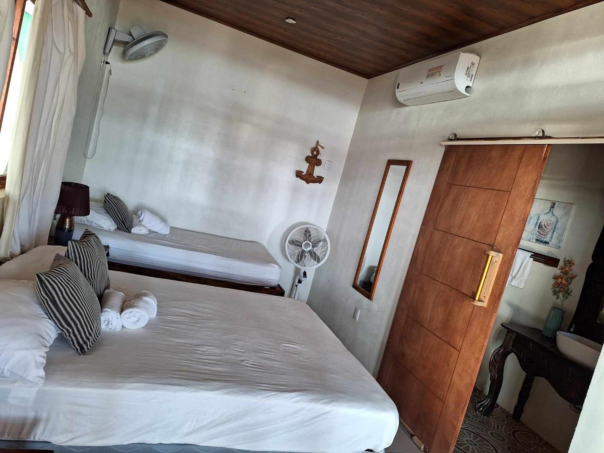 Sirena Surf Lodge Miramar Nicaragua Bagian luar foto