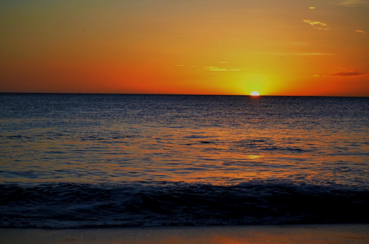 Sirena Surf Lodge Miramar Nicaragua Bagian luar foto
